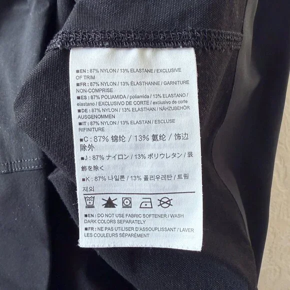 ARC'TERYX Black Sabria short womens Indonesia  2 zip pockets - 6 reg - Picture 5 of 6